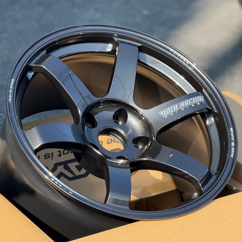 Volk Racing TE37 Saga S-Plus 18×10.5 +20 5×120 Diamond Dark Gunmetal (SET)