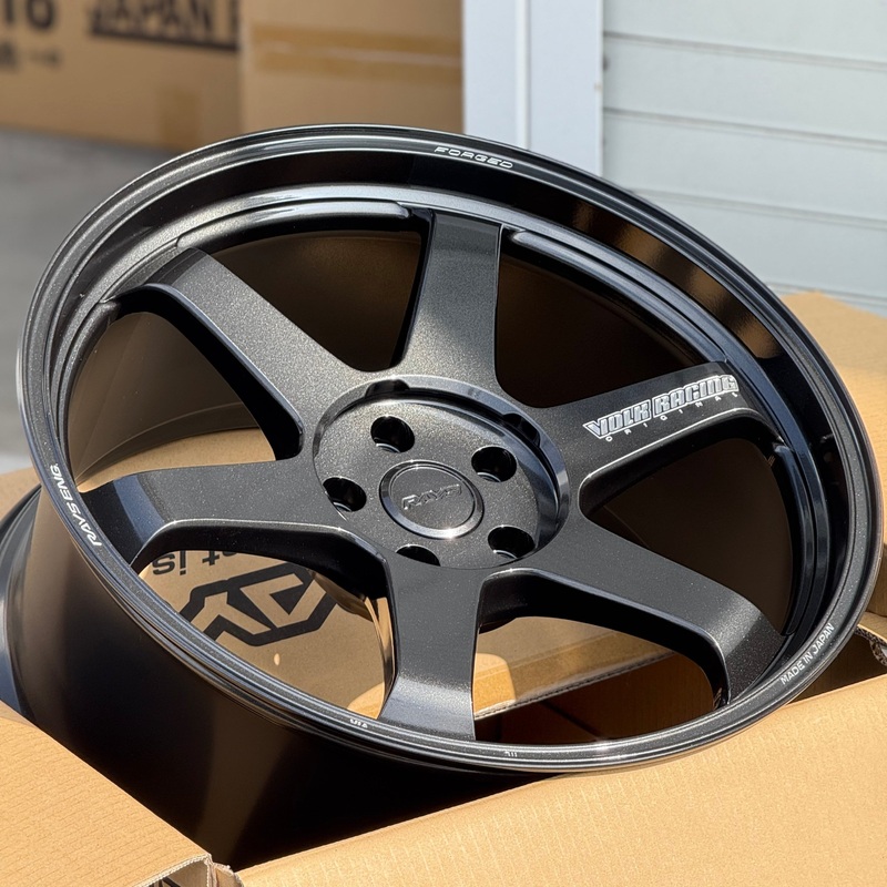 Volk Racing TE37 Ultra M-Spec 20×10 +30 5×114.3 Diamond Dark Gunmetal (SET)