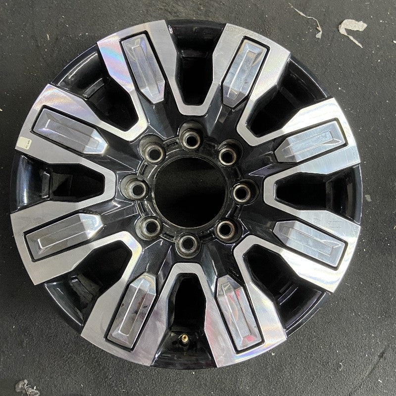 20″ SIERRA 2500 PICKUP 24 20×8.5 8 spoke raised spoke machined with black pockets chrome inserts opt Q7F Original OEM Wheel Rim