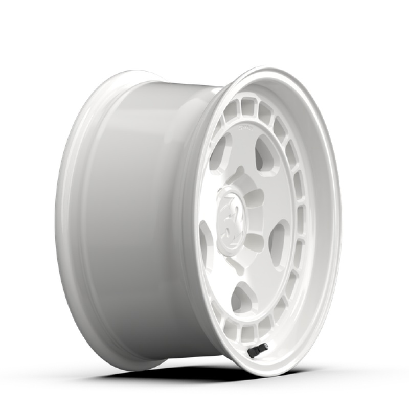 fifteen52 Turbomac HD Classic 17×8.5 / 5×127 BP / 0 ET / 71.5mm CB / 4.75in BS / Classic White Wheel